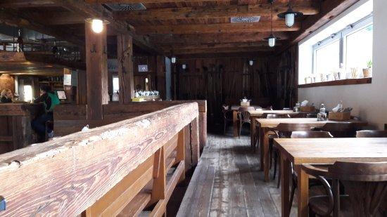 Bar Lyzarna